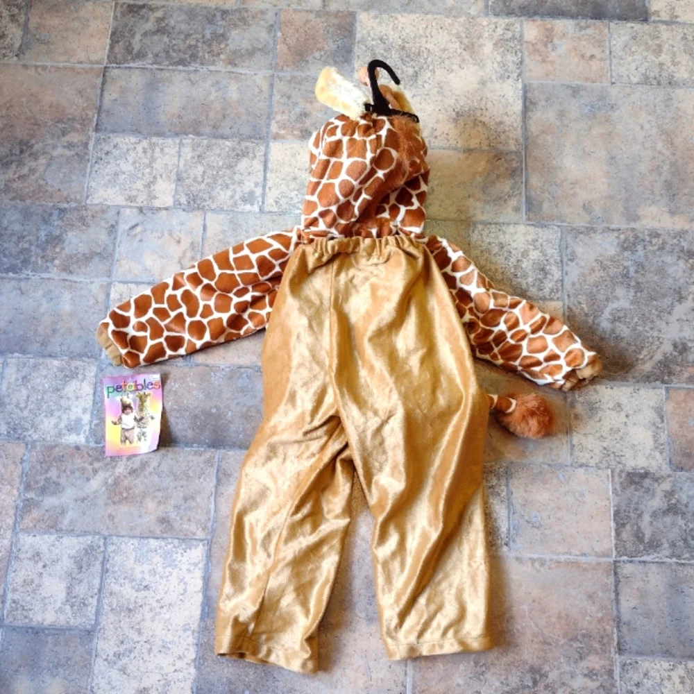 Giraffe Halloween Costume kids size medium BNWT